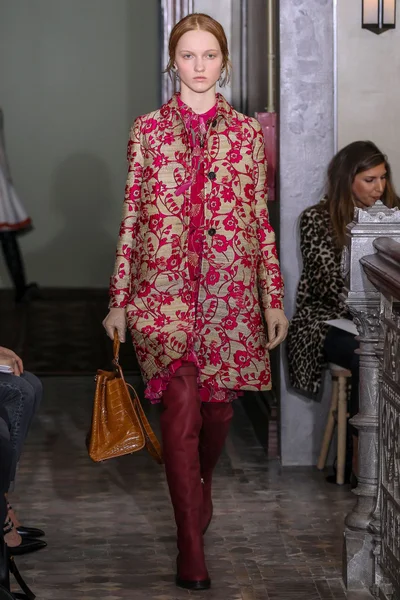 Look 26